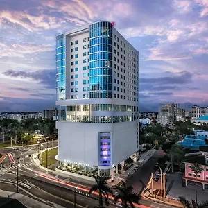 Hotel Embassy By Hilton, Sarasota
